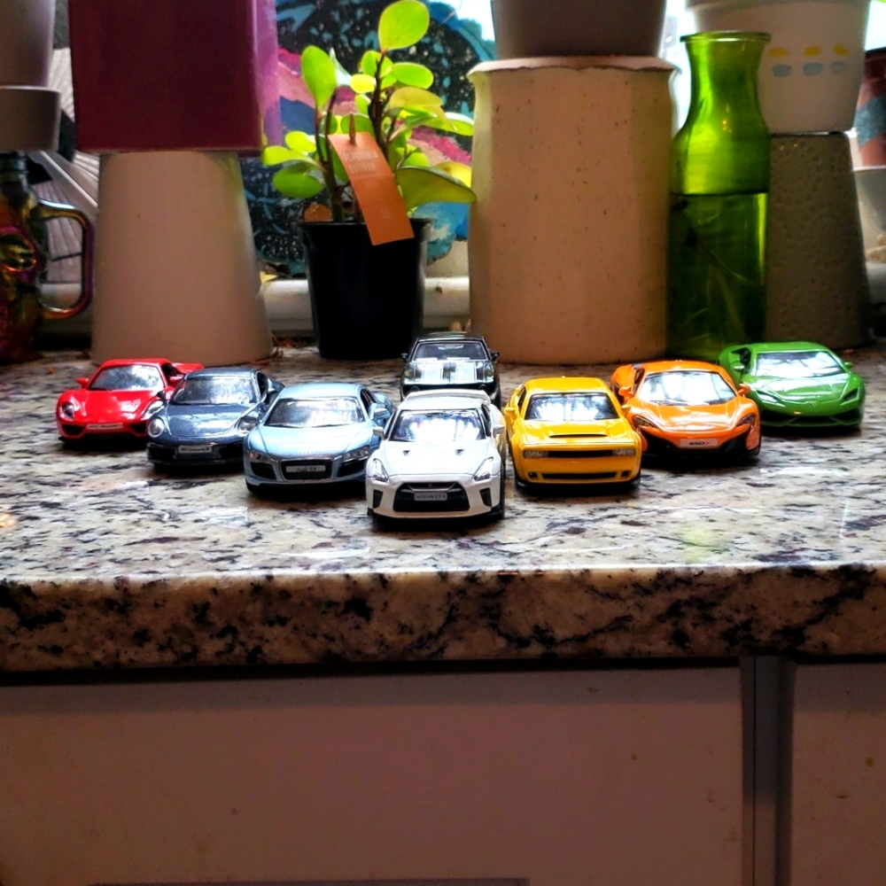 5"x2.5" Multicolor car set
